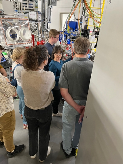 Mid-IR endstation which has been used as part of a post-secondary course for chemistry students.